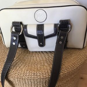 Jill E leather bag